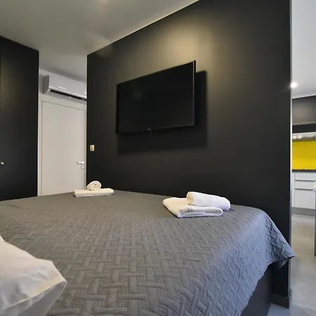 לינה וארוחת בוקר Mido