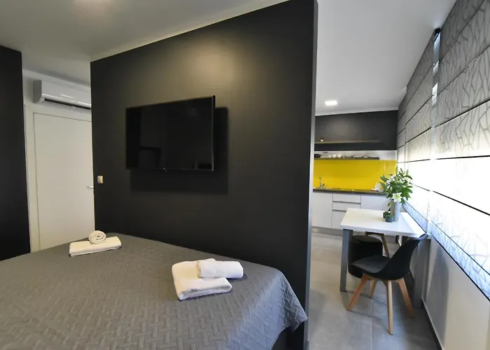 ベッド・アンド・ブレックファスト Mido 3*