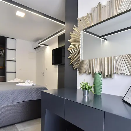 Mido Bed & Breakfast